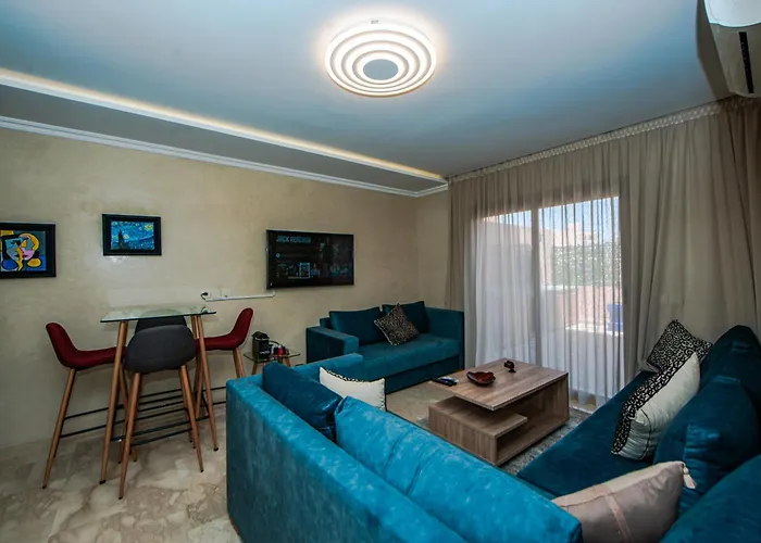 Hanna Modern - Patio & Bbq - Wifi - Center - Ac
